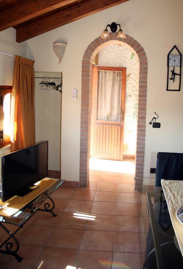 L'Isola Felice Apartment Monserrato Eksteriør bilde