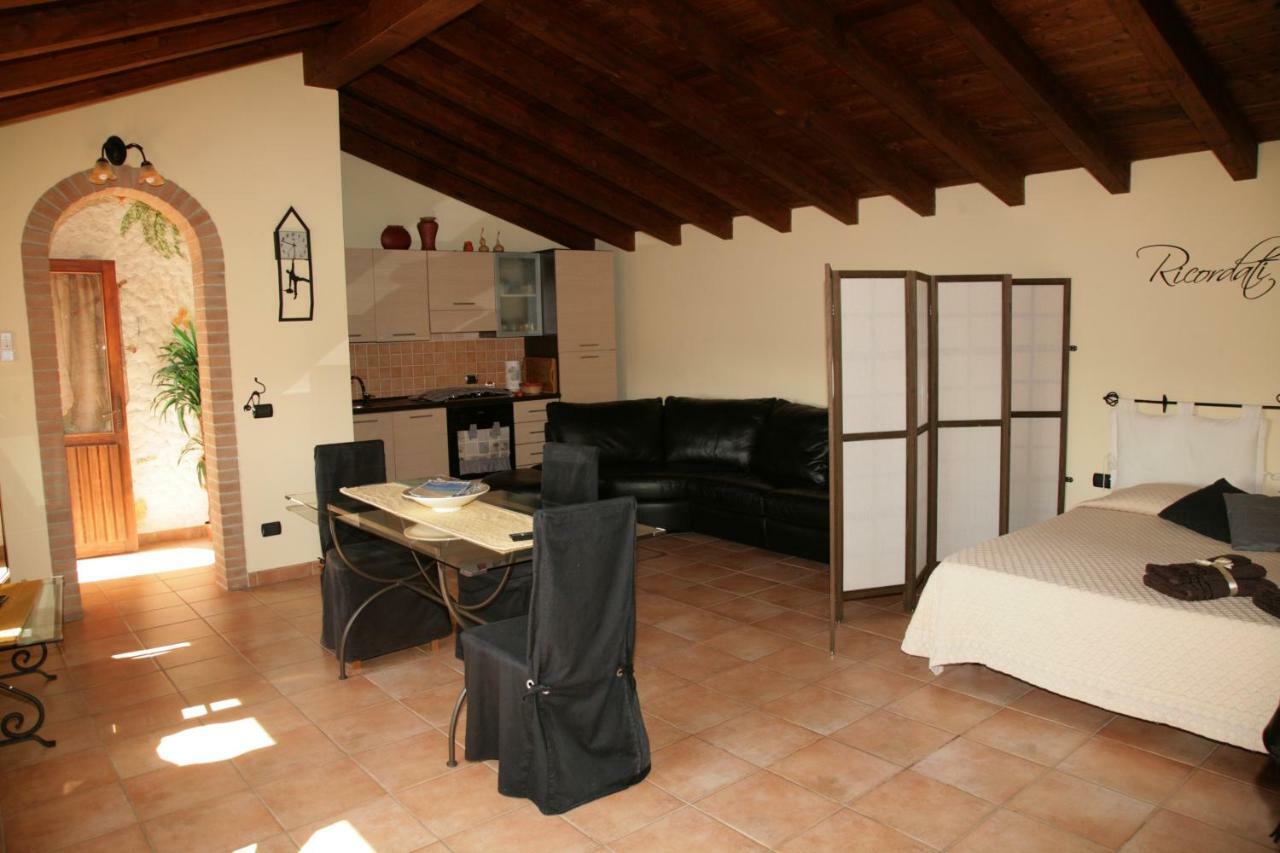 L'Isola Felice Apartment Monserrato Eksteriør bilde
