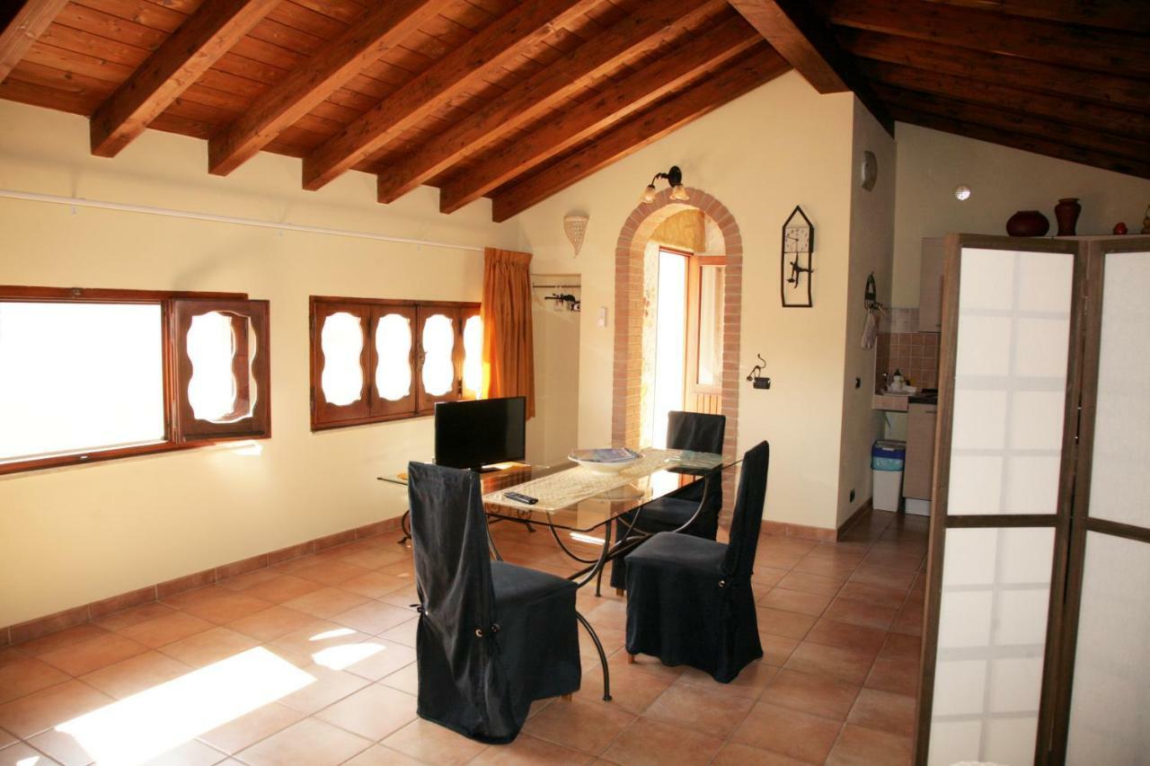 L'Isola Felice Apartment Monserrato Eksteriør bilde